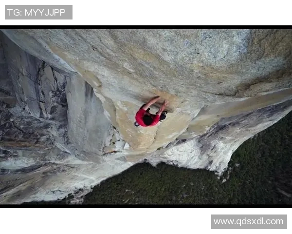 攀岩精神的力量:深入剖析上海攀岩队员的心理素质与挑战